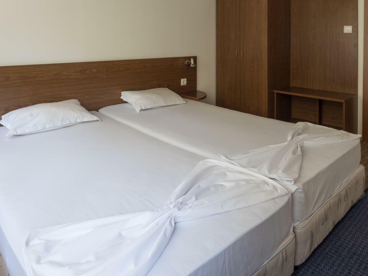 Family Park Hotel Kyoshkove Shumen Exterior foto