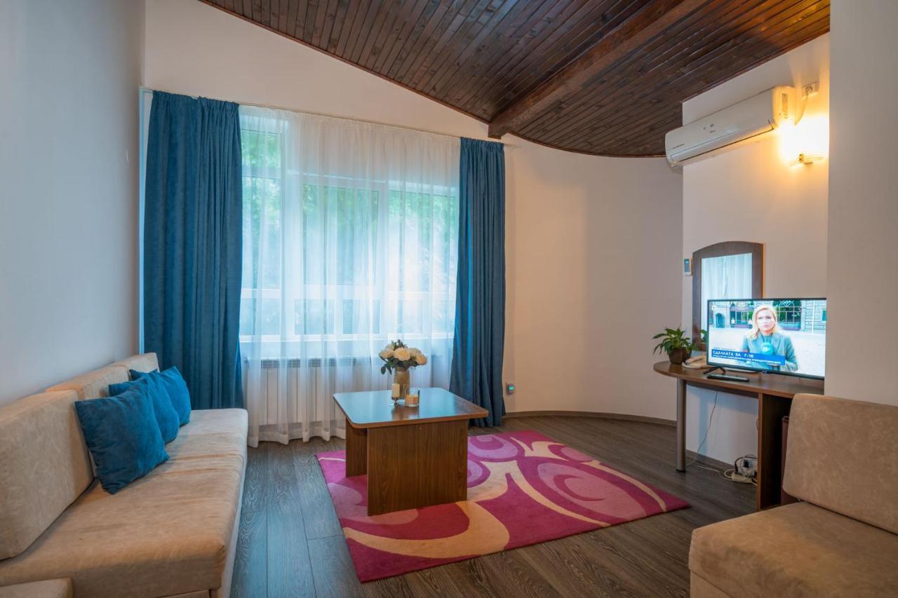 Family Park Hotel Kyoshkove Shumen Exterior foto